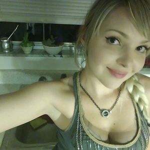 Meet your Posher, Alexandra